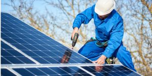 Installation Maintenance Panneaux Solaires Photovoltaïques à Giremoutiers